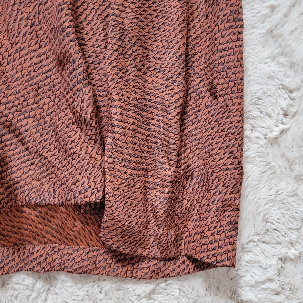 Joie 100% Silk Burnt Orange Geometric Sleeveless Blouse Size XS - Picture 5 of 11